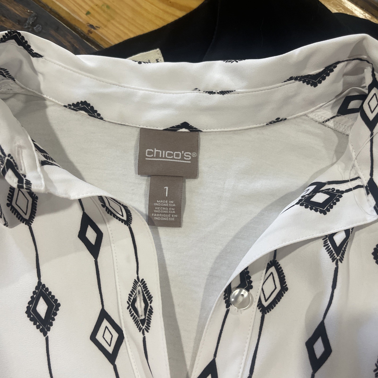 5 Item Lot, Women’s Tops Various Sizes, Single Original Owner, Similar Sizing