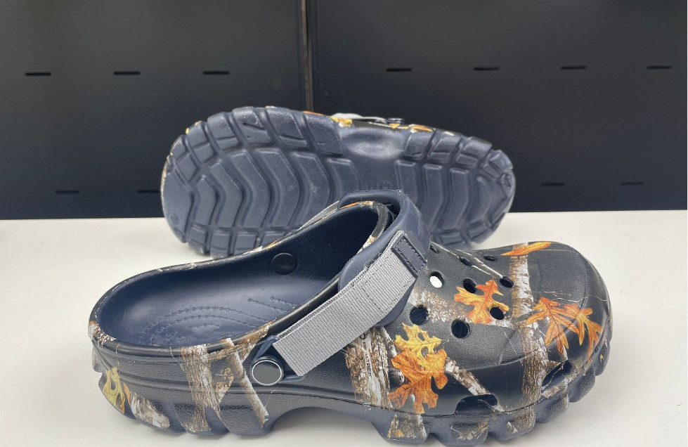 NWT Classic All Terrain Unisex Off Road Sport Camo Crocs Realtree Max-5 Clog
