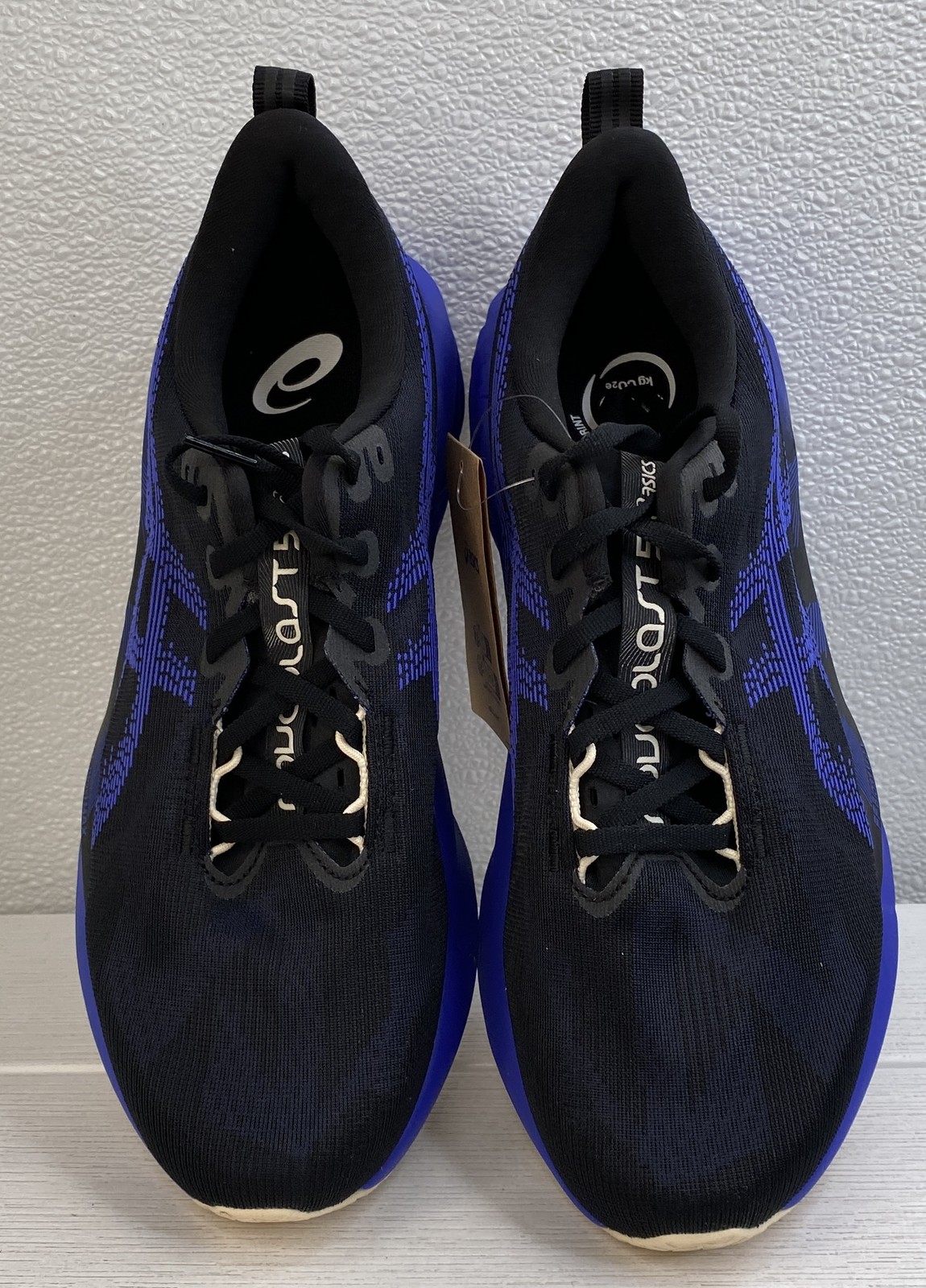 Asics Novablast 5 Men’s Size 10 Wide Black/Cobalt Burst Mesh Running Sneakers