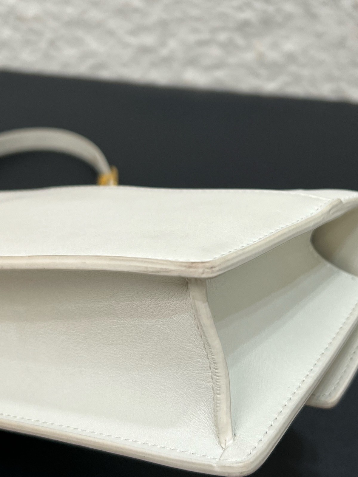 Dior Pre-Owned Authentic Chain Bag Cream 21x6x12cm Free Tracked Shipping