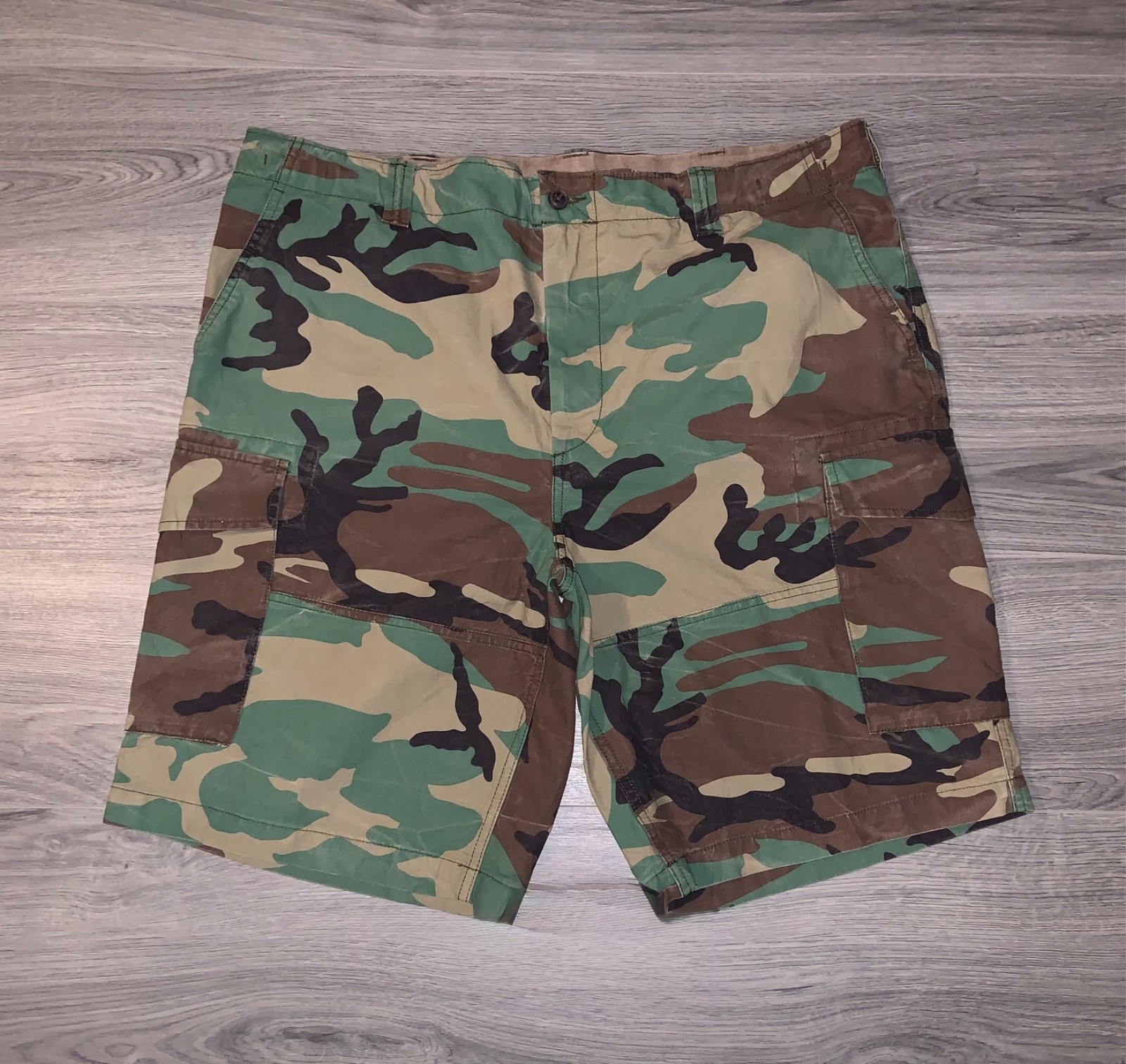 Polo Ralph Lauren Big & Tall Men’s Green Multi Camo Relaxed Fit 10″ Cargo Shorts
