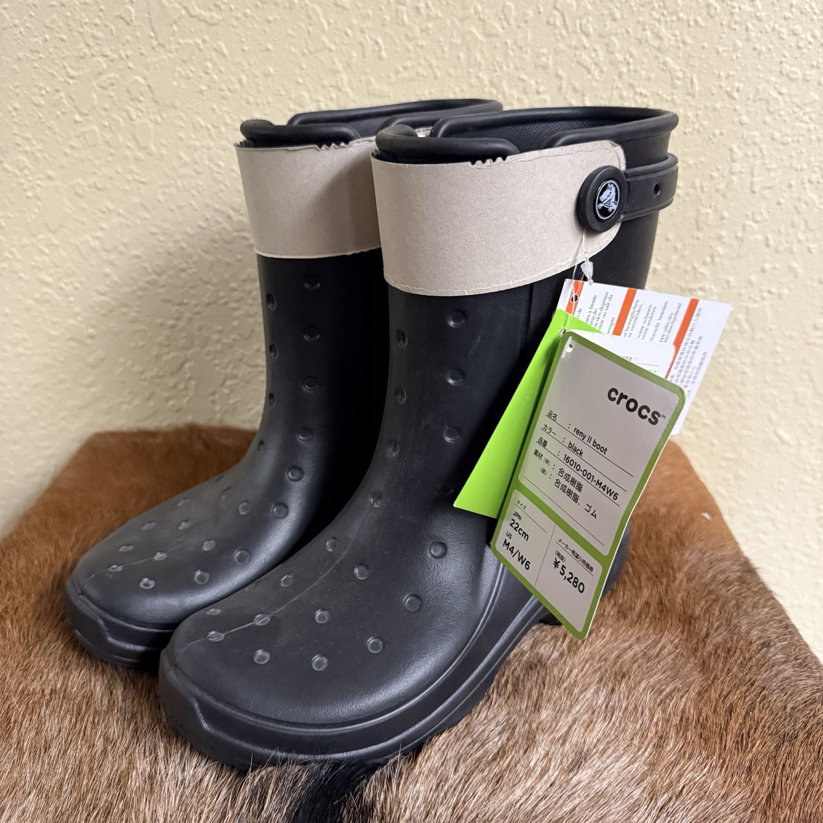 NEW Crocs Reny II Rain Boots Black Men 4 Women 6 Waterproof Lightweight