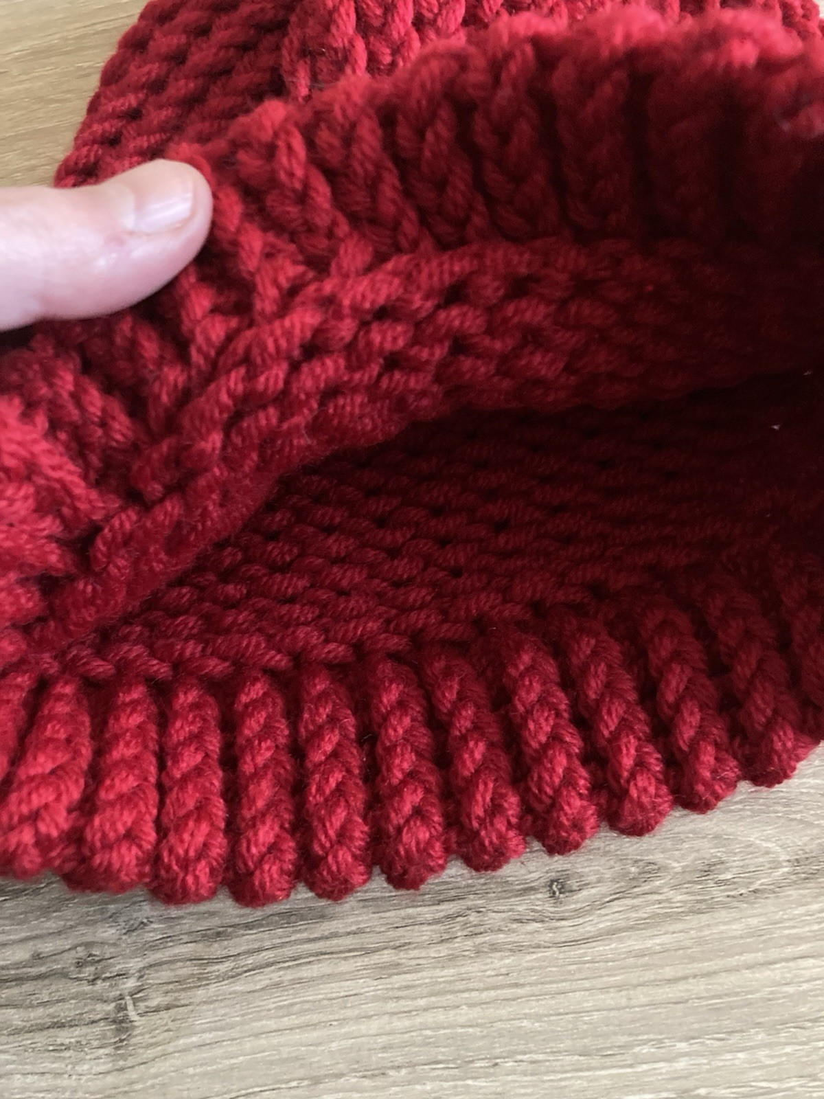 Handmade cozy red knit beanie hat brand new never worn made with acrylic yarn