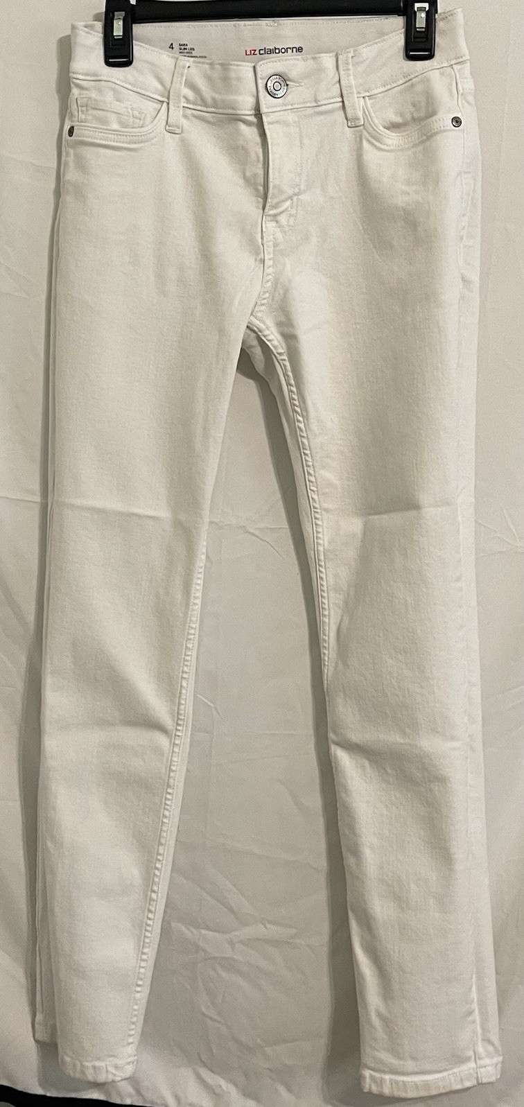 Liz Claiborne Women’s Slim Jeans White Light Wash Mid Rise Cotton Denim 4