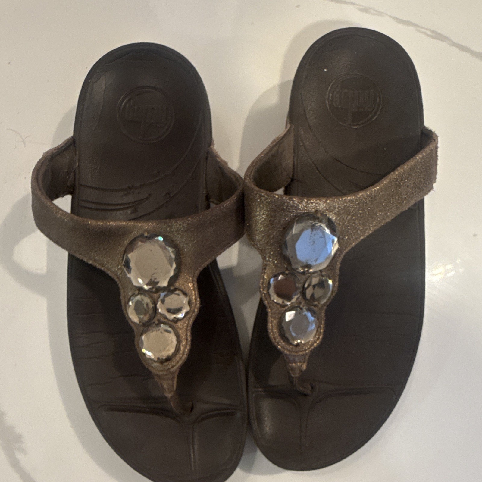 FitFlop Thong Sandals Bronze Synthetic Rhinestone Comfort Slip On Casual US 7