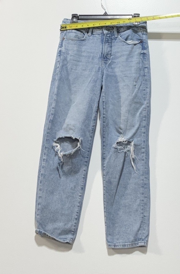 Old Navy Womens Straight Jeans Light Wash Blue Denim Distressed Button Zip 4