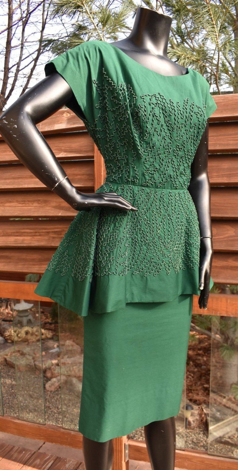 vintage 40’s 50’s forest green huge peplum party dress ribbon cord detailing MCM
