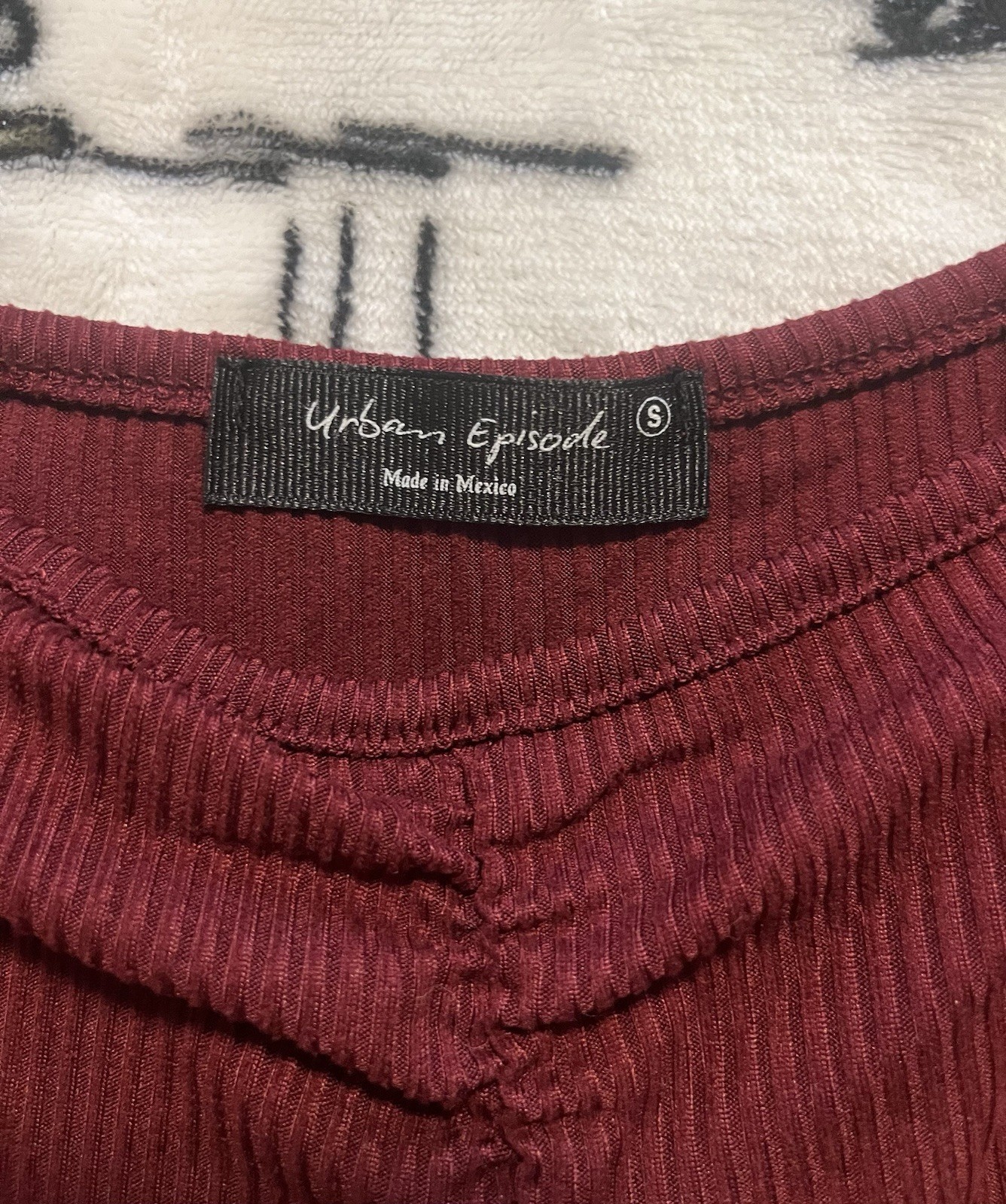 Urban Episode Ribbed Knit Ruched Ruffle Cropped Stretch Cami Burgundy S
