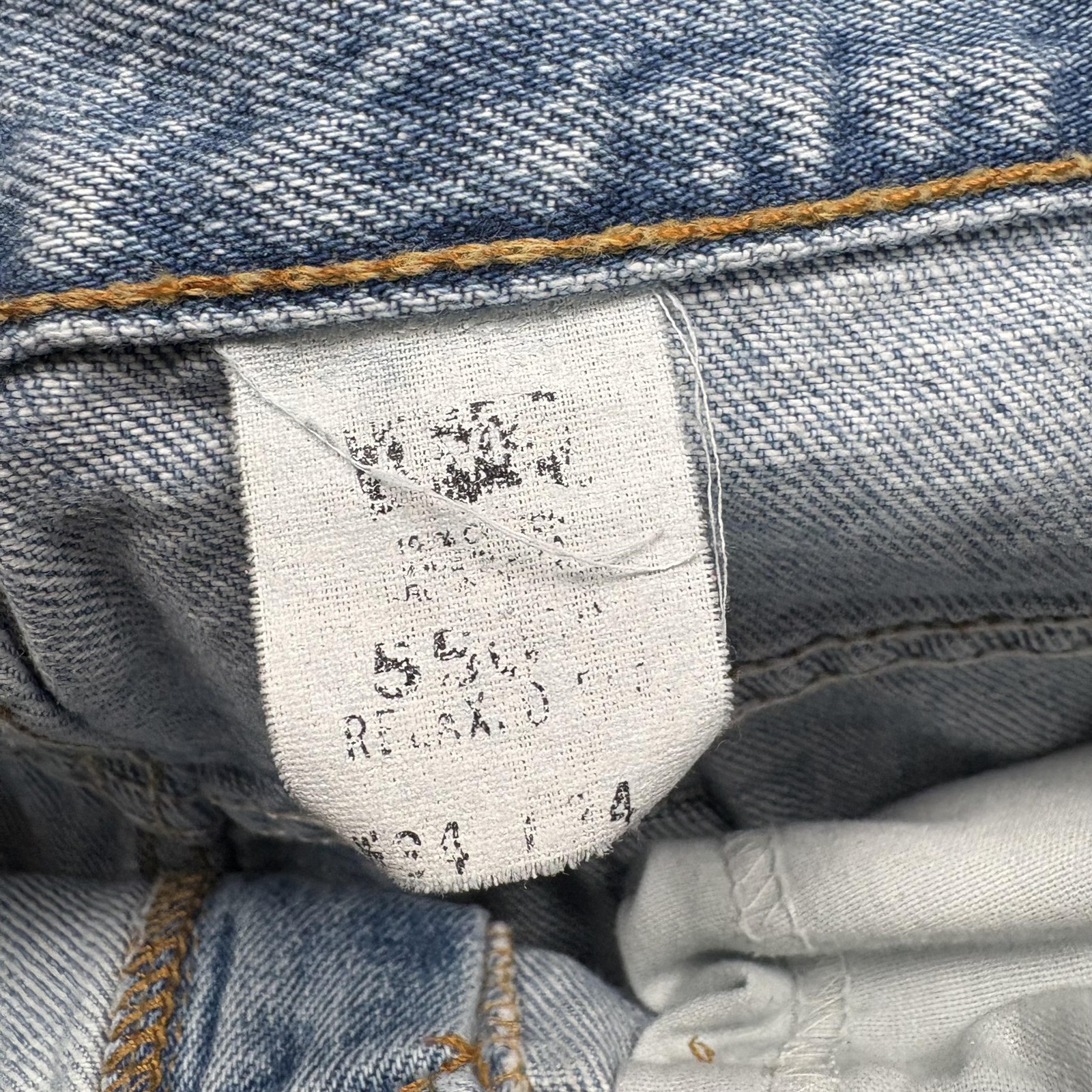 Levis 550 Jeans Mens 34×34 Light Wash Blue Denim Relaxed Fit Tapered Leg Zip Fly