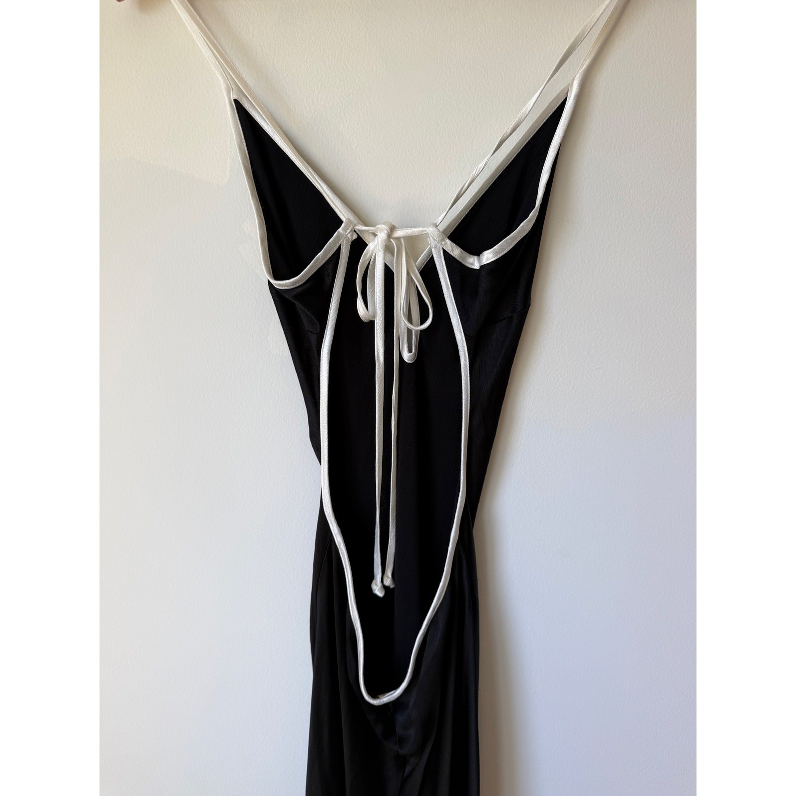 NWT Bec+Bridge Black Cedar City Maxi Dress Backless Silk Gown White Trim Size 6