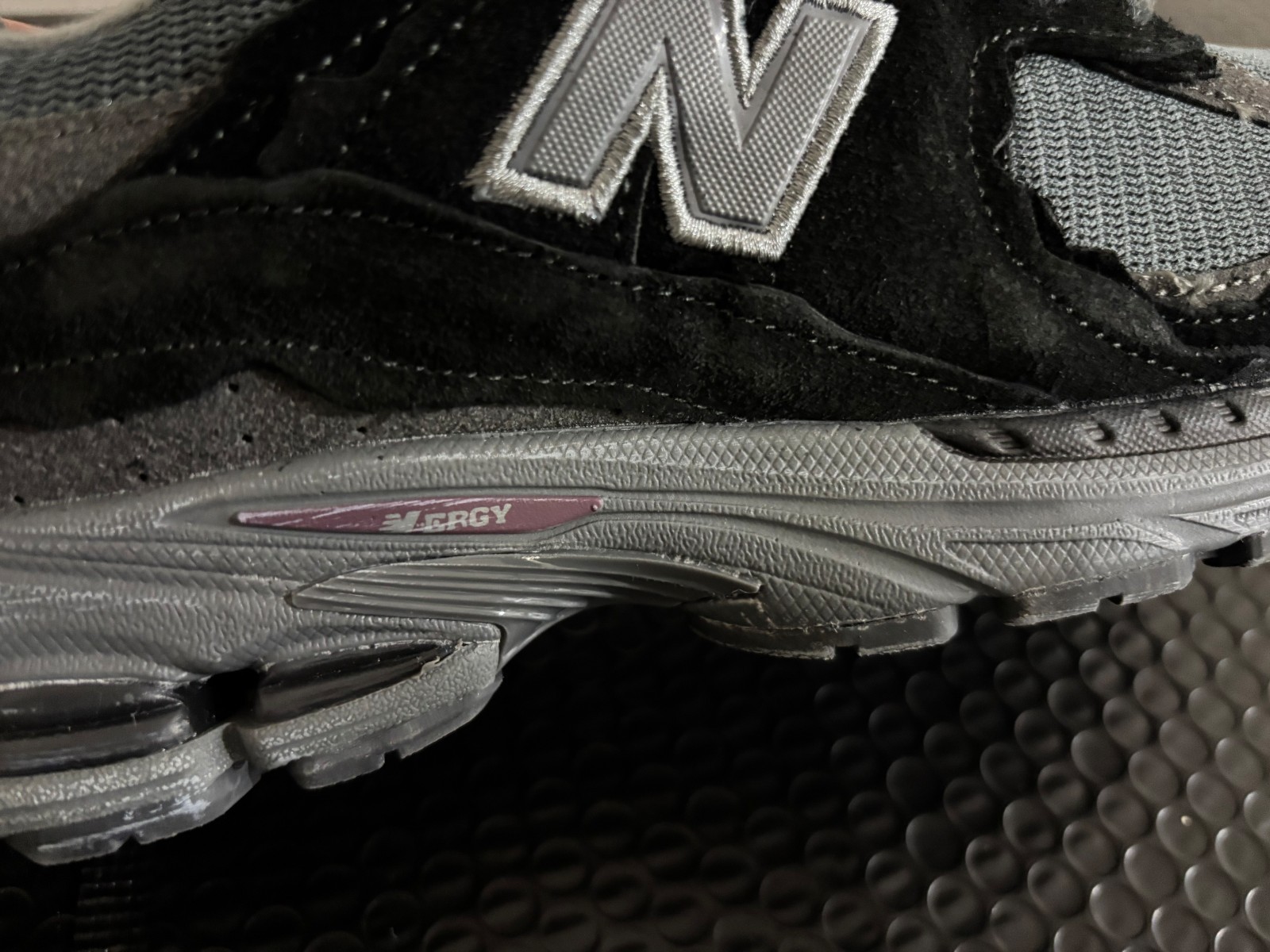New Balance 2002R Protection Pack – Phantom M2002RDB Men Size