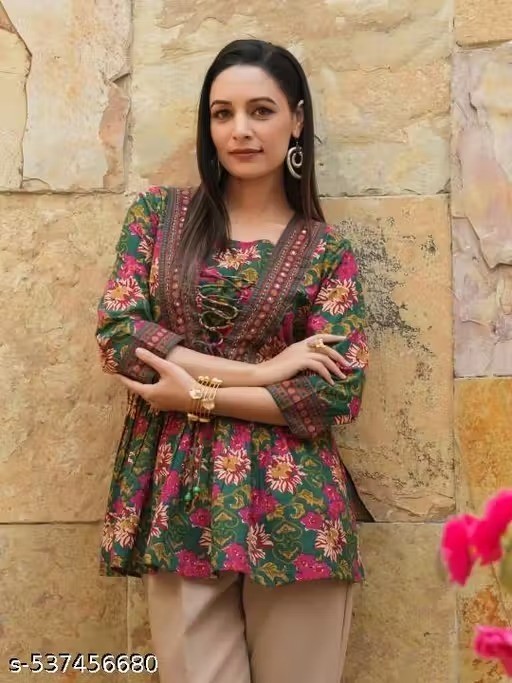 Printed Cotton Kurti/Tops/Tunics/Kurtas For Women’s Party Fashion Outfit Gift