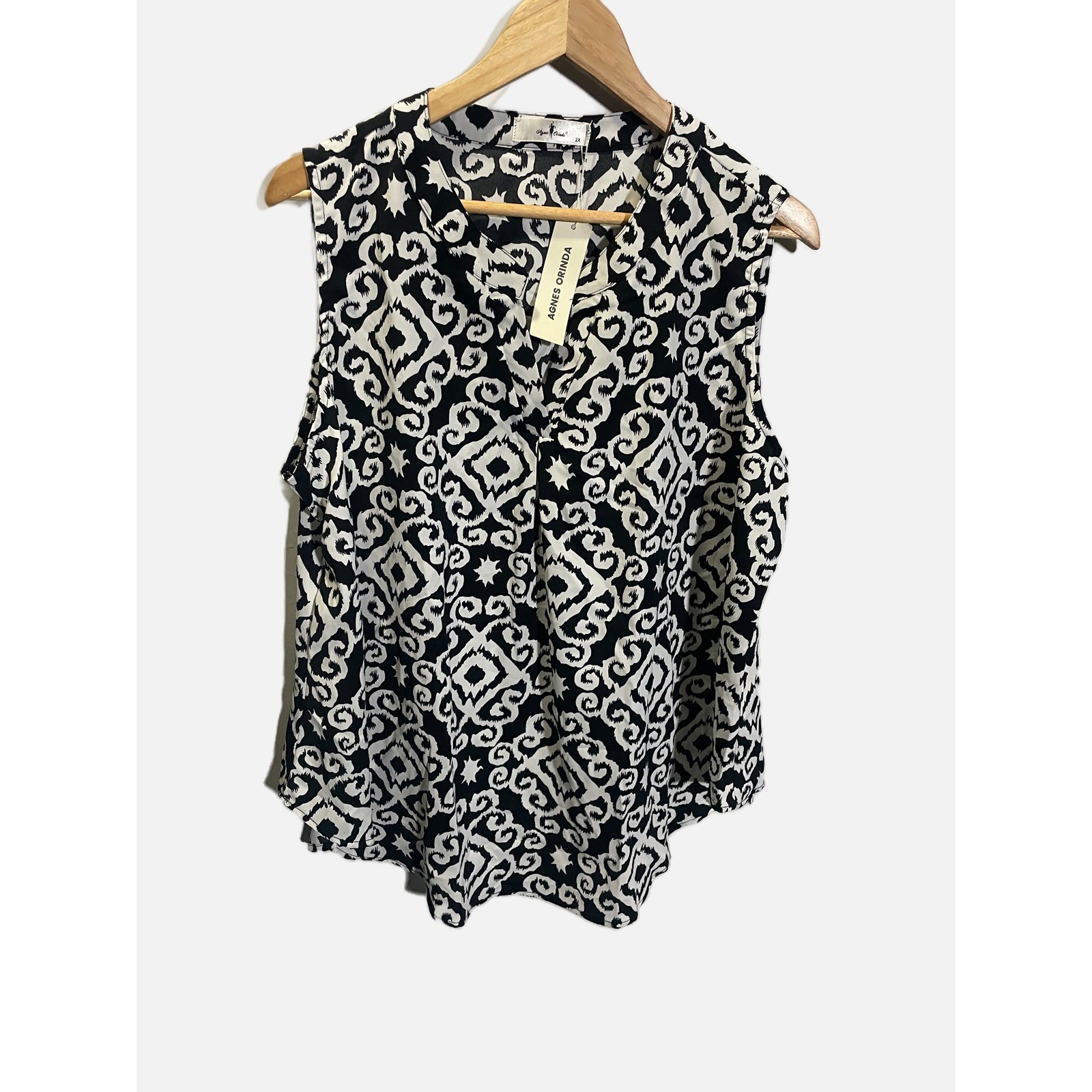 Agnes Orinda Blouse Womens 2X Black White Damask Scroll Sleeveless Boho Office
