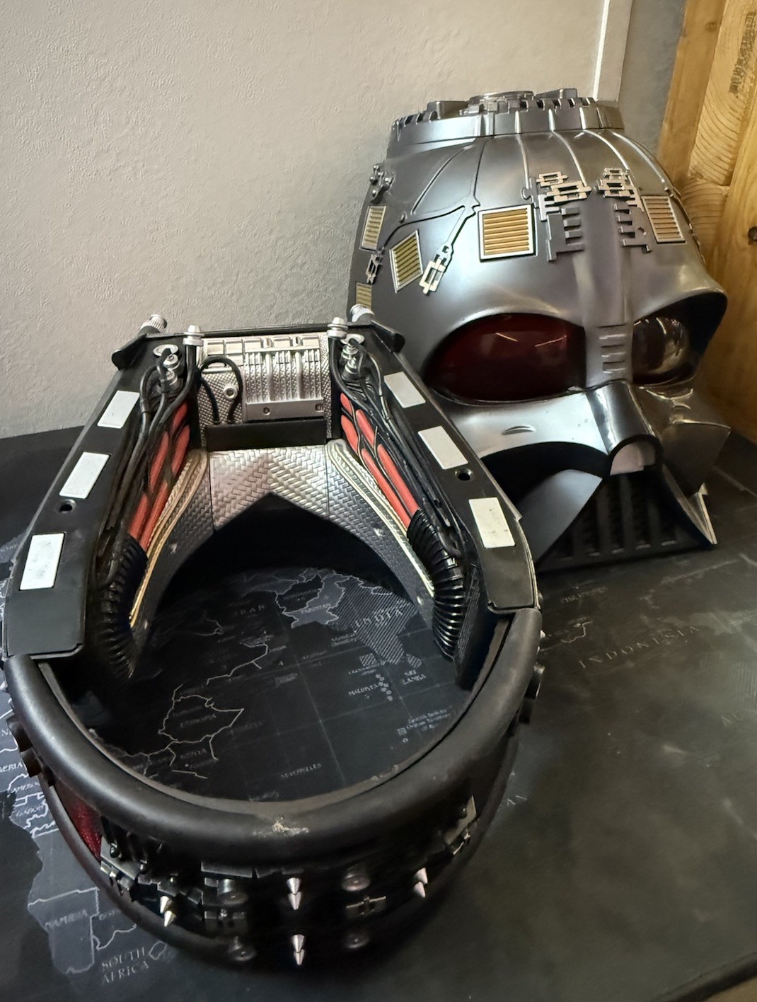 Star Wars Black Series DARTH VADER Premium Electronic Helmet Obi Wan edition
