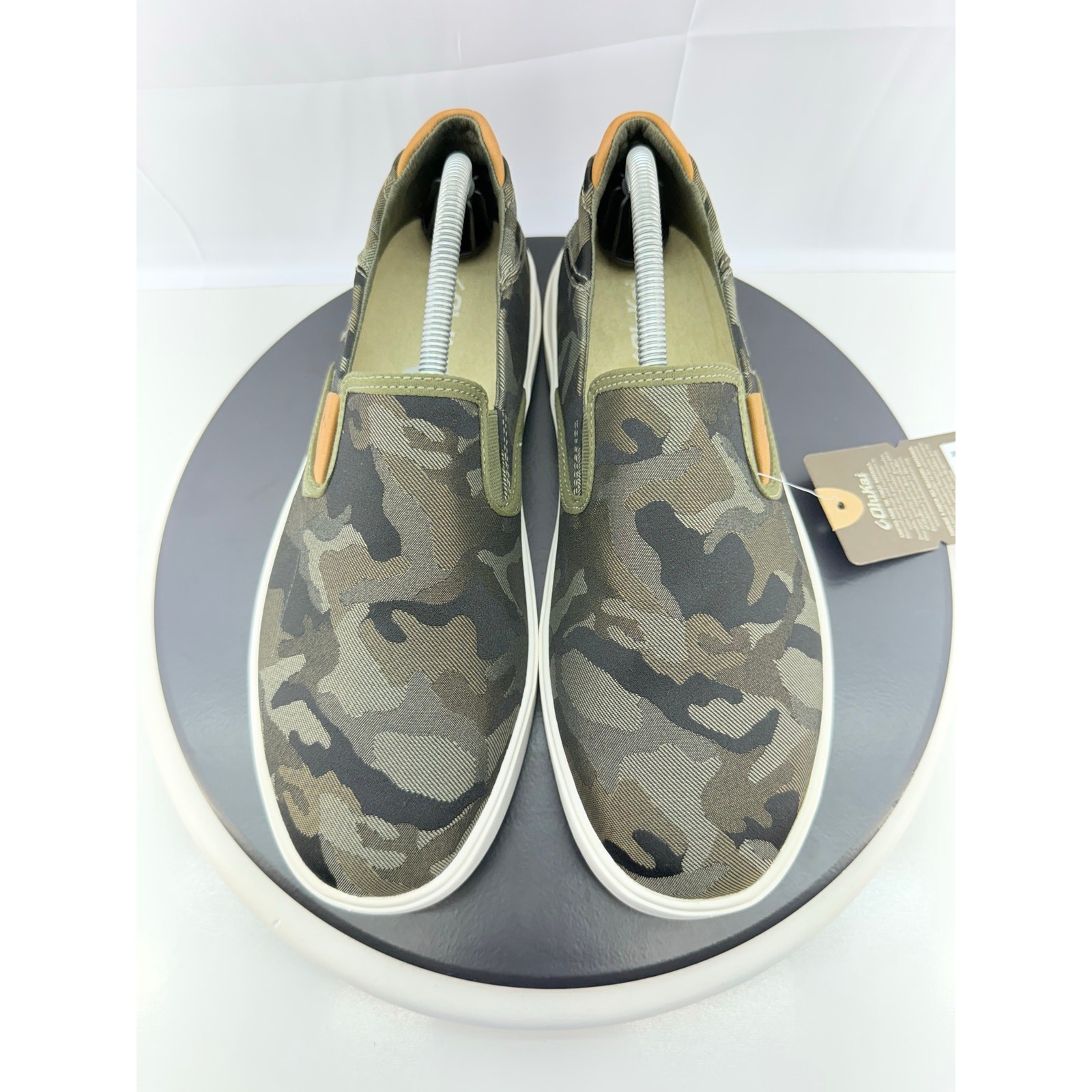 OLUKAI Lae’ahi Pa’i Mens Size 9 Slip On Camo Green Boat Shoes 10444-6ZKE