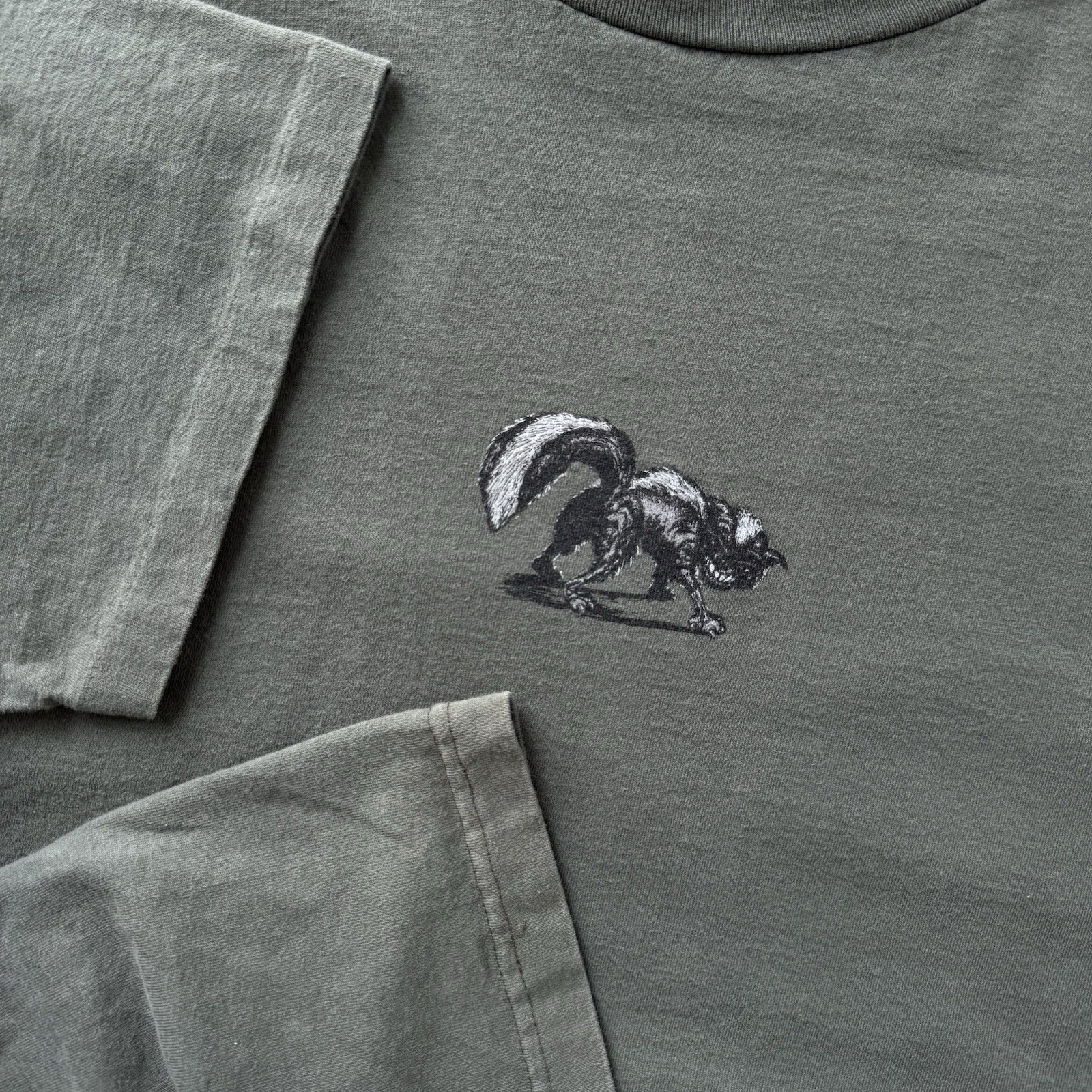 Vintage 90’s Skunk Board Company Skate Brand Skater T-shirt Size XL Obscure Rare