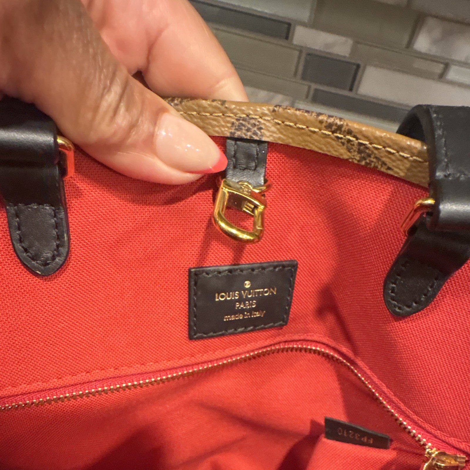 Louis Vuitton Monogram Medium Tote Brown Red Lining Zip Inner Pockets COA