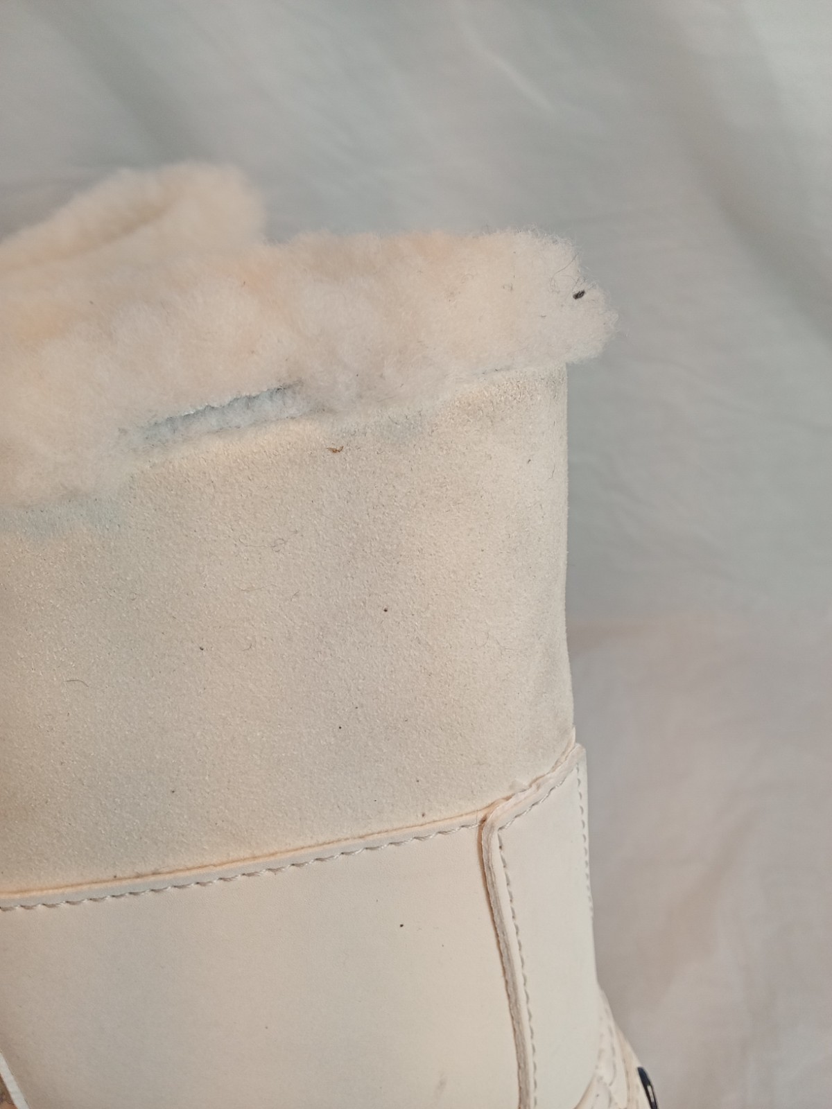Womens Fila Winter Boots 6 1/2, White