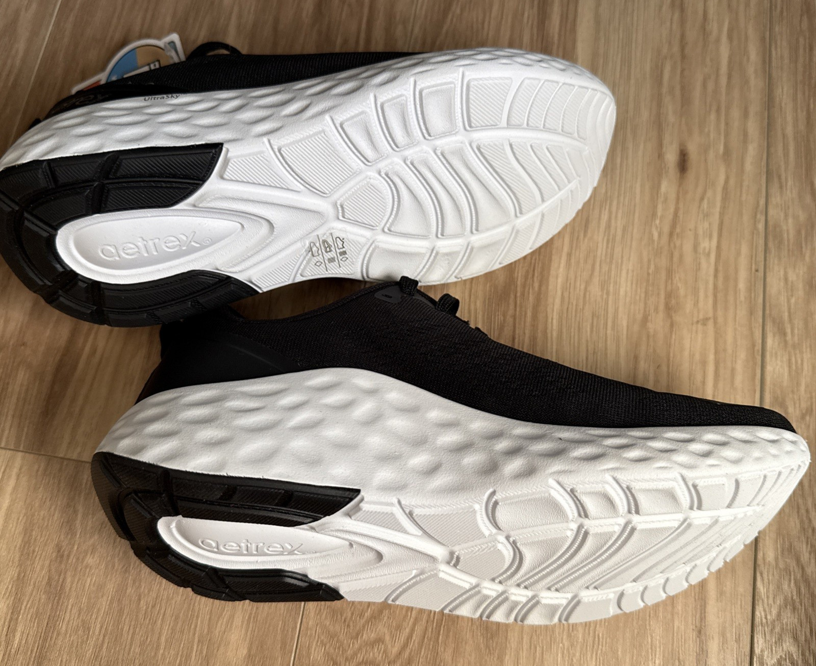 Aetrex Danika Machine Washable Orthotic Mesh Sneaker Black US 8.5 EUR 39