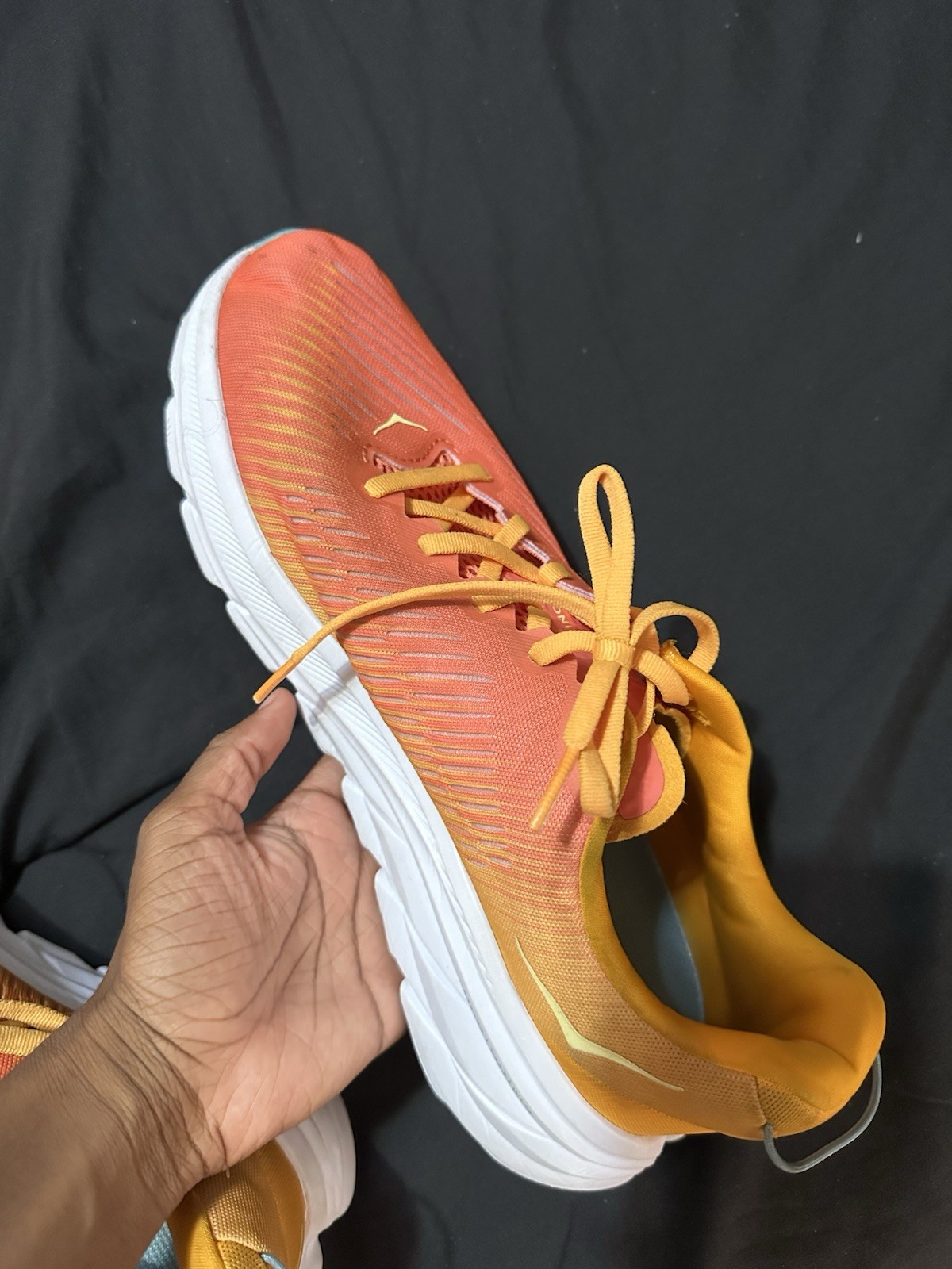Hoka One One Rincon 3 Low Camellia Radiant Yellow Women’s Size 11