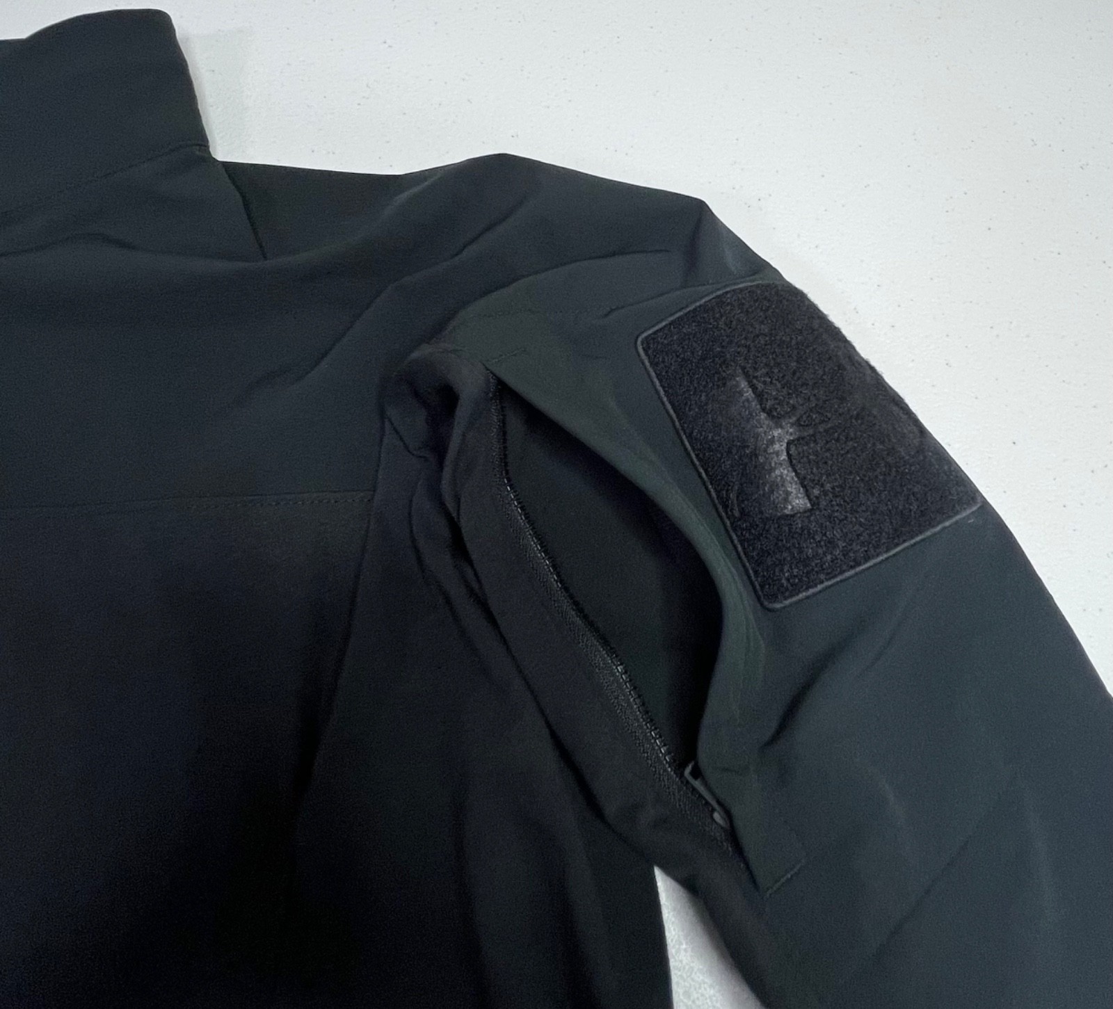 Under Armour Mens L Tactical Combat Shirt 1/4 Zip Long Sleeve Black 279639 NWOT