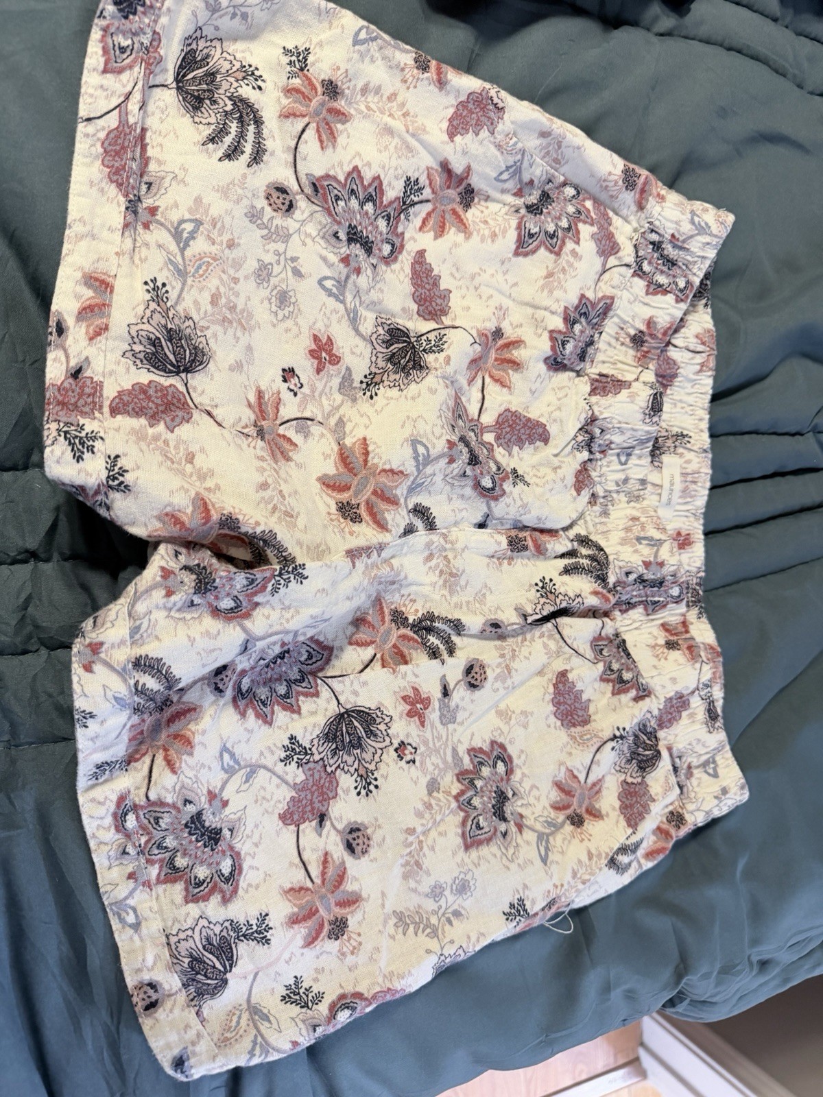 Women’s Multicolor Floral Shortalls Size M Regular Elastic Waist