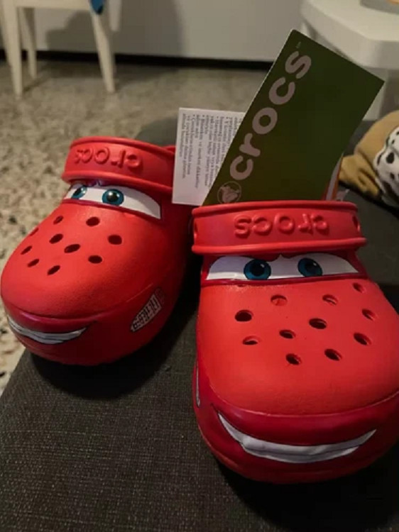 Kid’s LIGHT-UP Lightning McQueen Crocs boys girls Shoe Clog Disney C8-J3 Size **