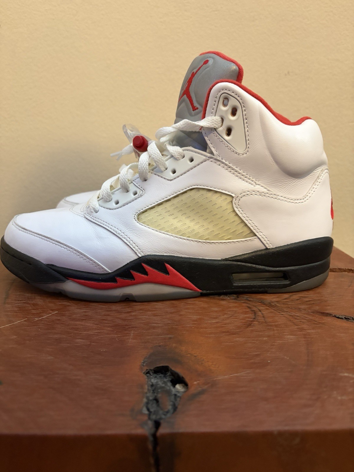 Jordan Air Jordan 5 Retro Fire Red 2020 White/Red/Black DA1911-102