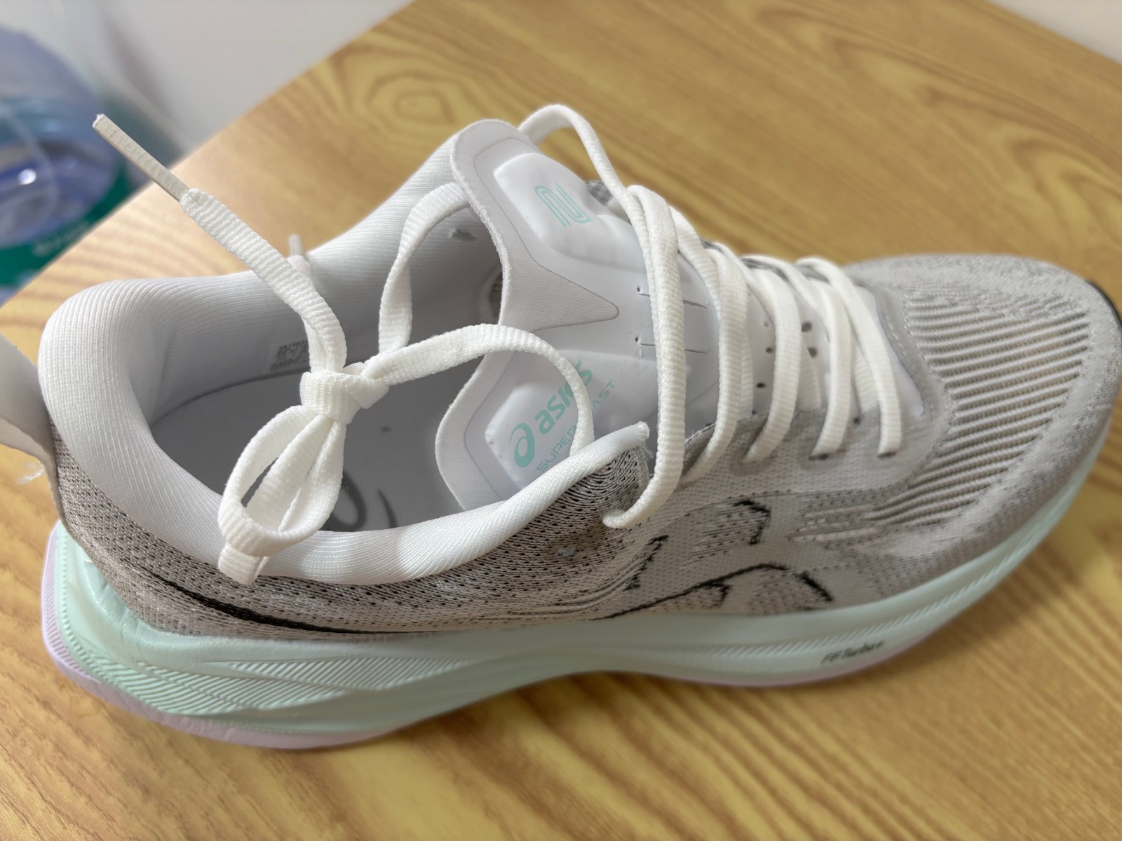 Asics Superblast 2 Men Shoe Running Sneaker White Cool Grey US 11 No Box
