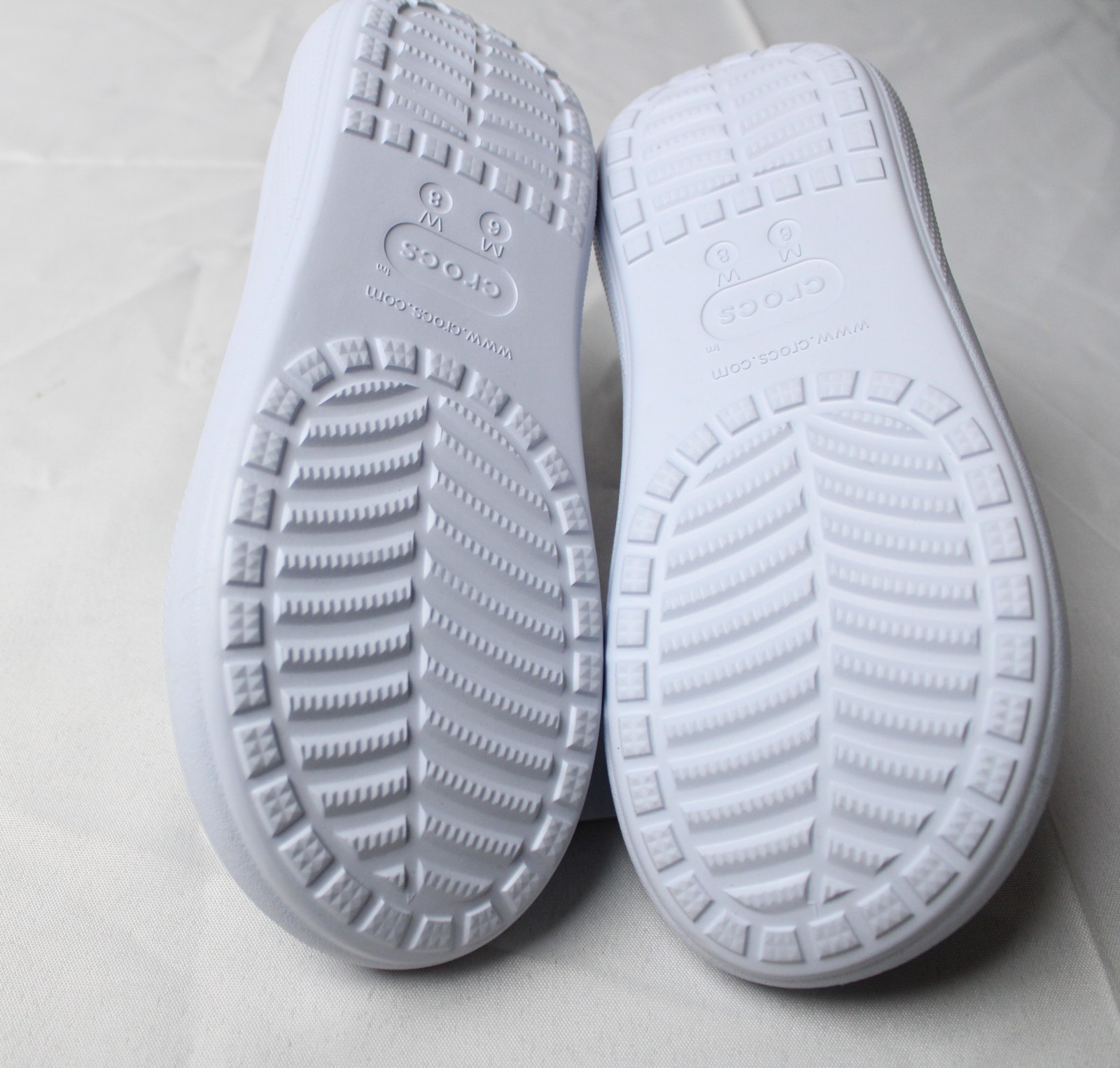Crocs Unisex Adult Lightweight Platform Crush Slides CL8 Dreamscape Size W8/M6