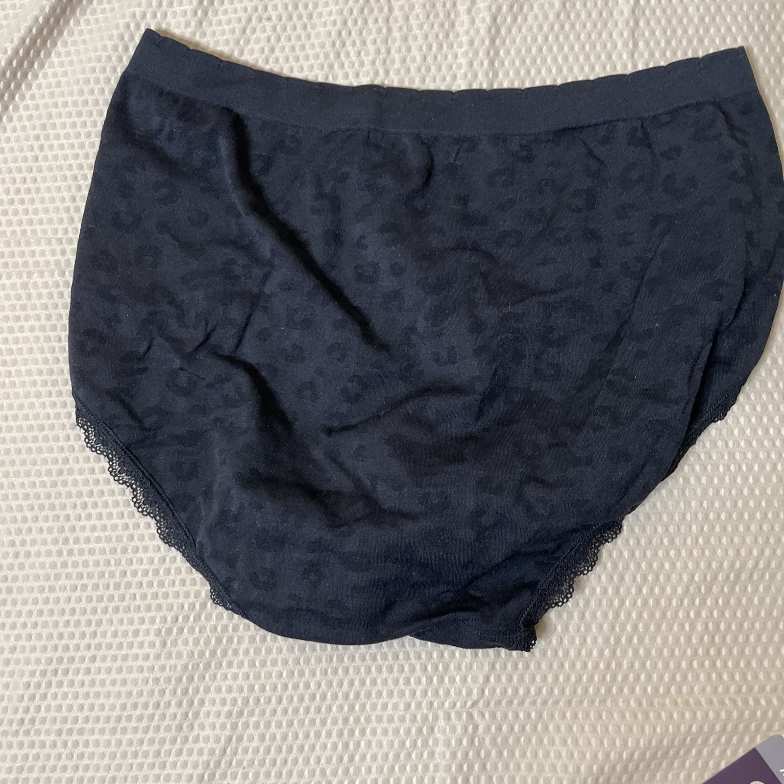 2 Pack GLORIA VANDERBILT Women Sz 1X Microfiber Smooth Waist Briefs Black & Gray