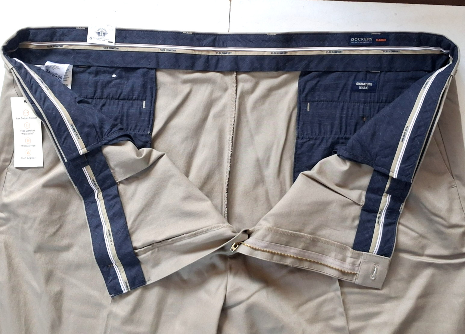 Dockers Pants 48 X 29 Big & Tall Light Khaki Classic Fit Pleated Flex Comfort