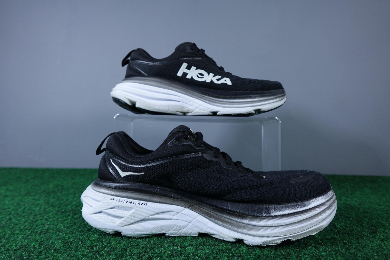 Hoka One One Bondi 8 Shoes Womens Size 7 Black Running Sneakers Low Top