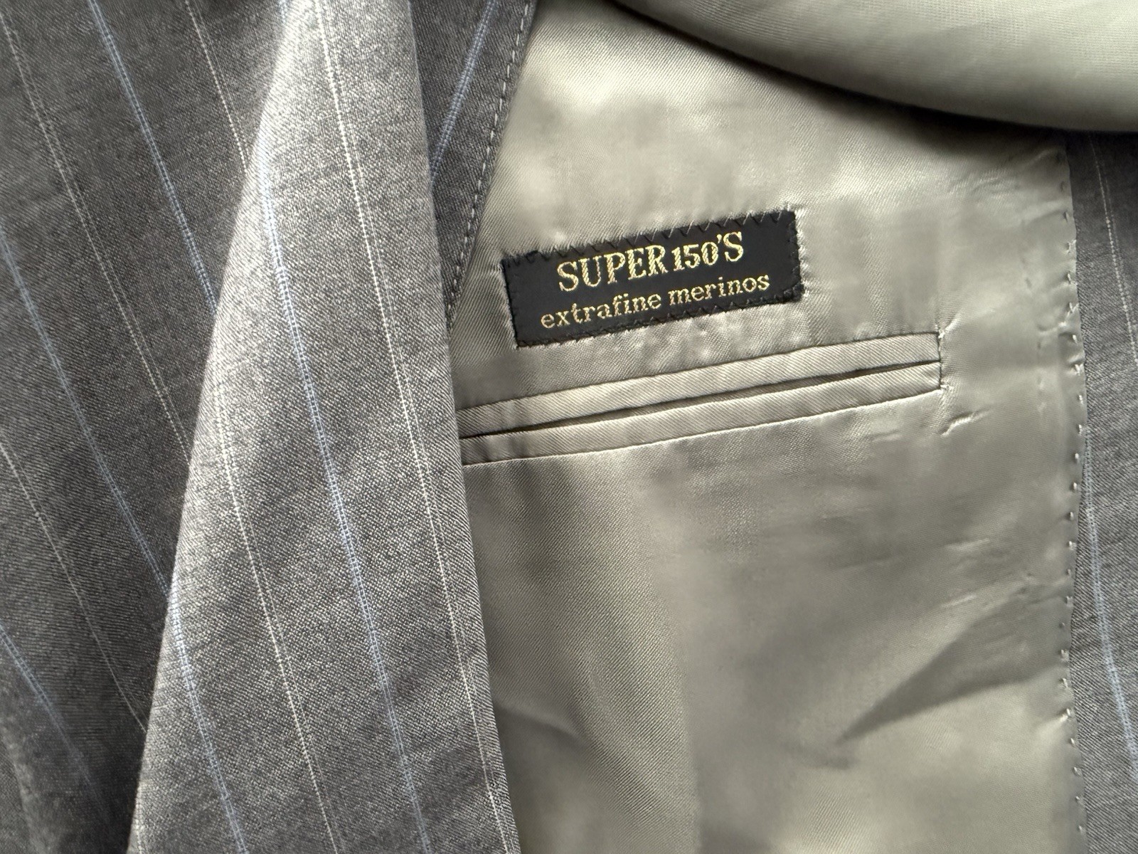 Vintage Corneliani 48R/40×28 Pants Super 150s Wool Gray Baby Blue Pinstripe Suit