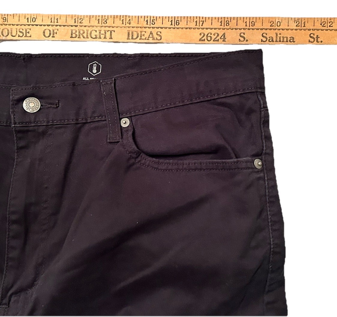 LEVI’S STRAUSS Men’s 40×32 All Seasons Tech Black Straight Classic 5Pocket Jeans