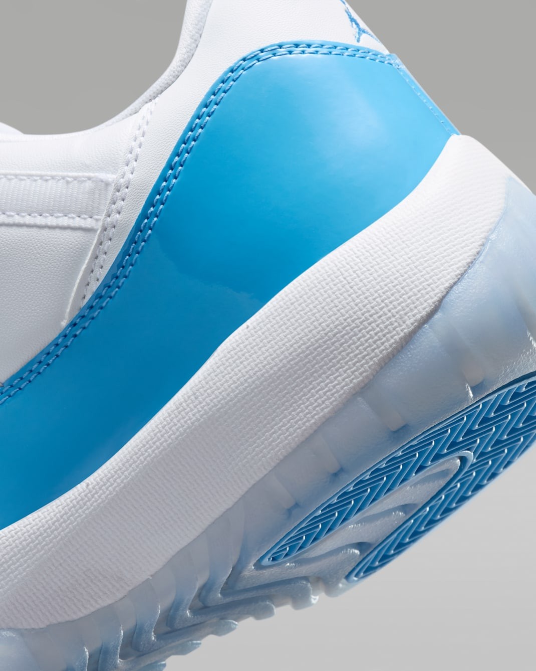 Nike Air Jordan 11 Retro Low Shoes White University Blue FV5104-100 Men’s NEW