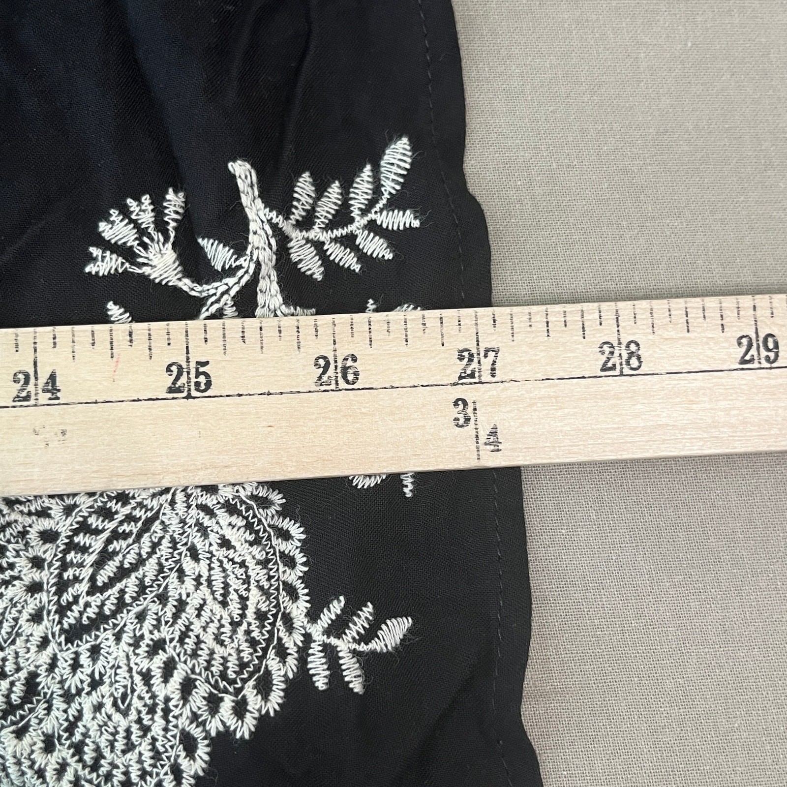 Karen Kane Top Womens Size 2X Black Embroidered V-Neck Boho Office Work Casual