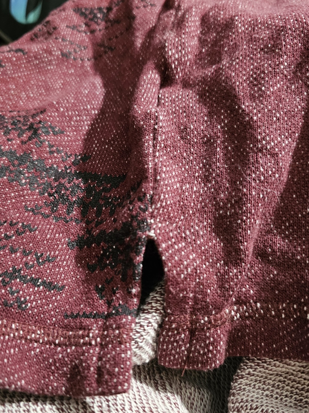 Old Navy Maroon Light Sweatshirt XL