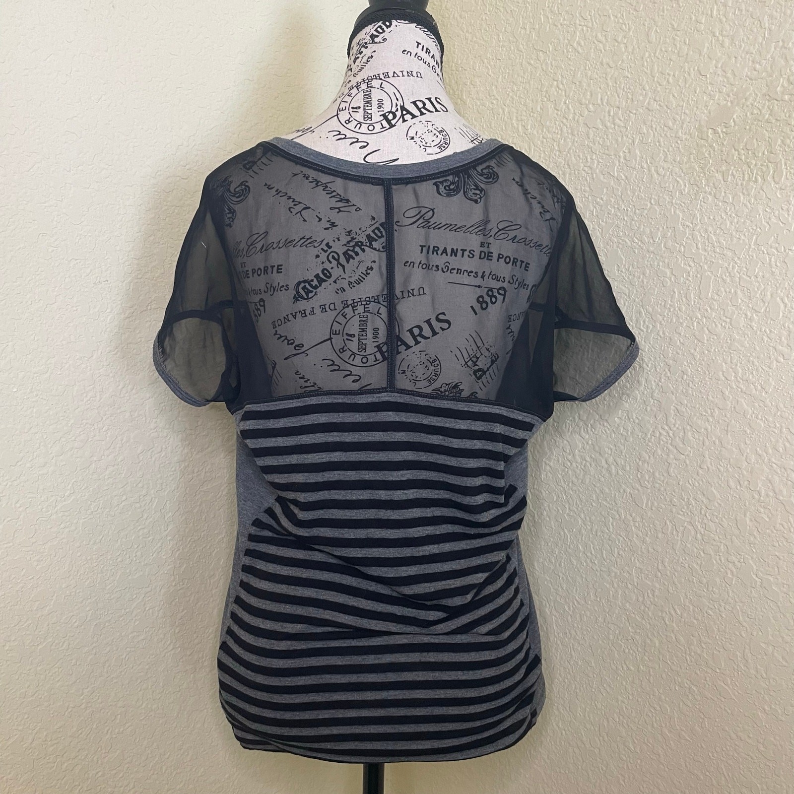 Black and grey striped guess top