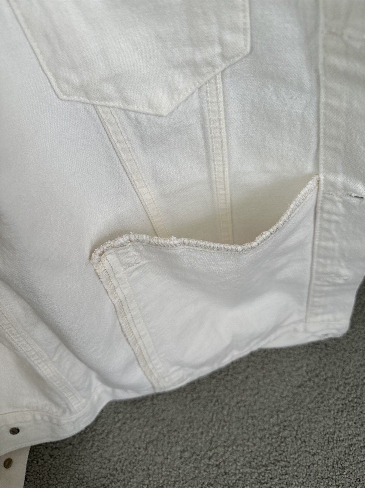 LEVI’S Men’s Medium Ivory White Denim Trucker Jacket Inner Pockets