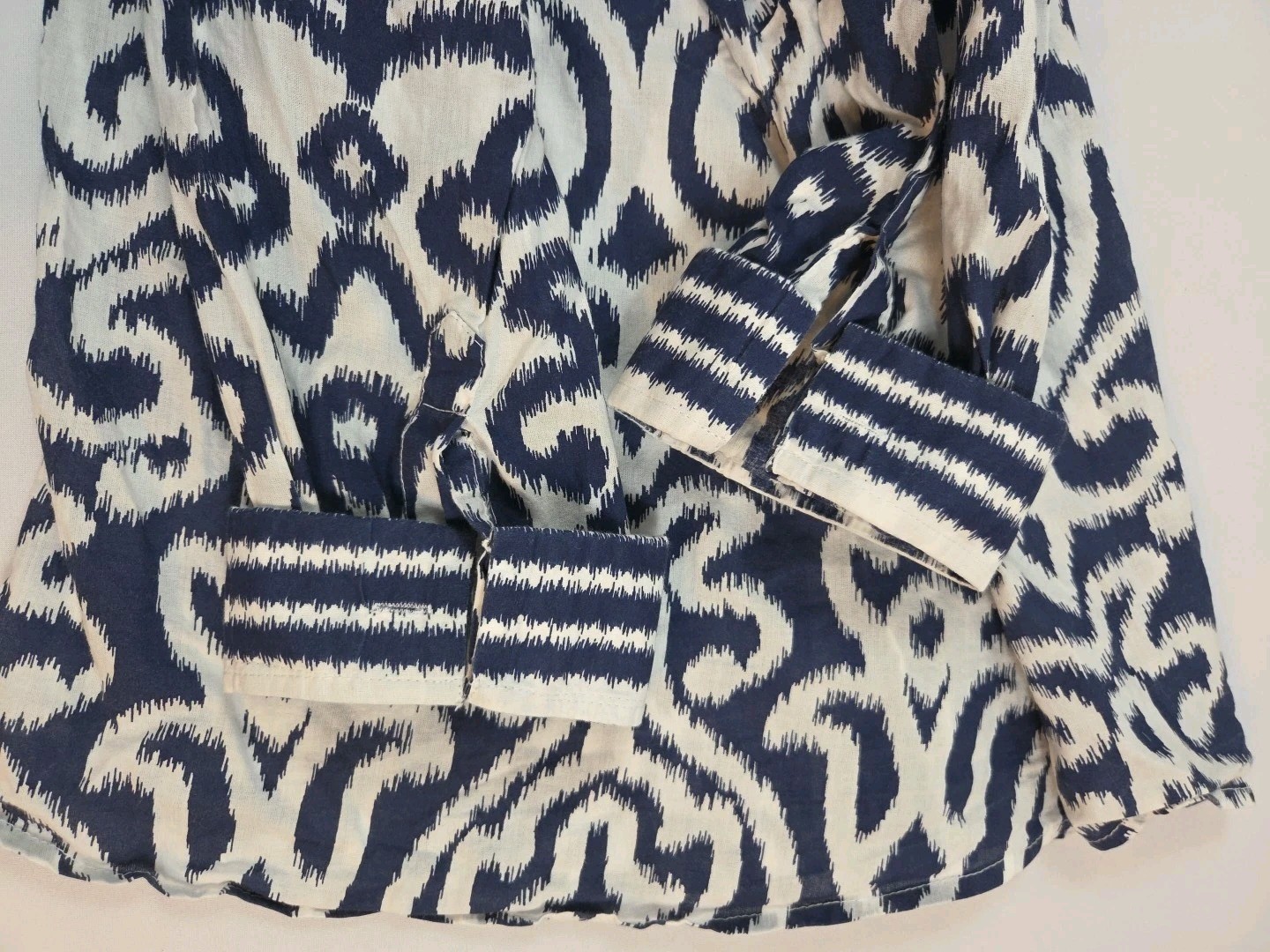 Gretchen Scott Blouse Blue White Swirl Button Up 3/4 Sleeve Size XS