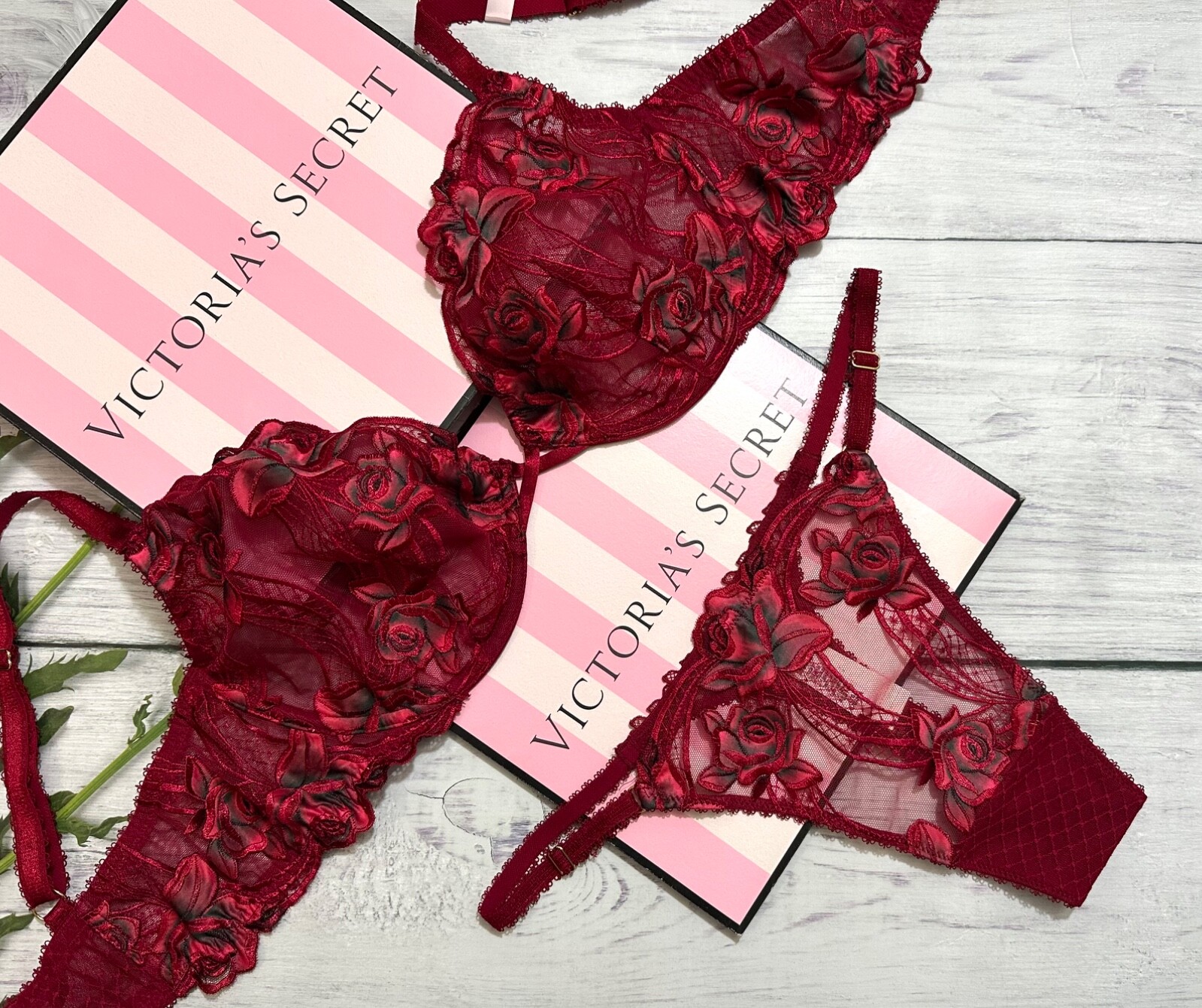 Victoria’s Secret VERY SEXY Red Rose Unlined Low-Cut Demi Bra Garter Thong Set