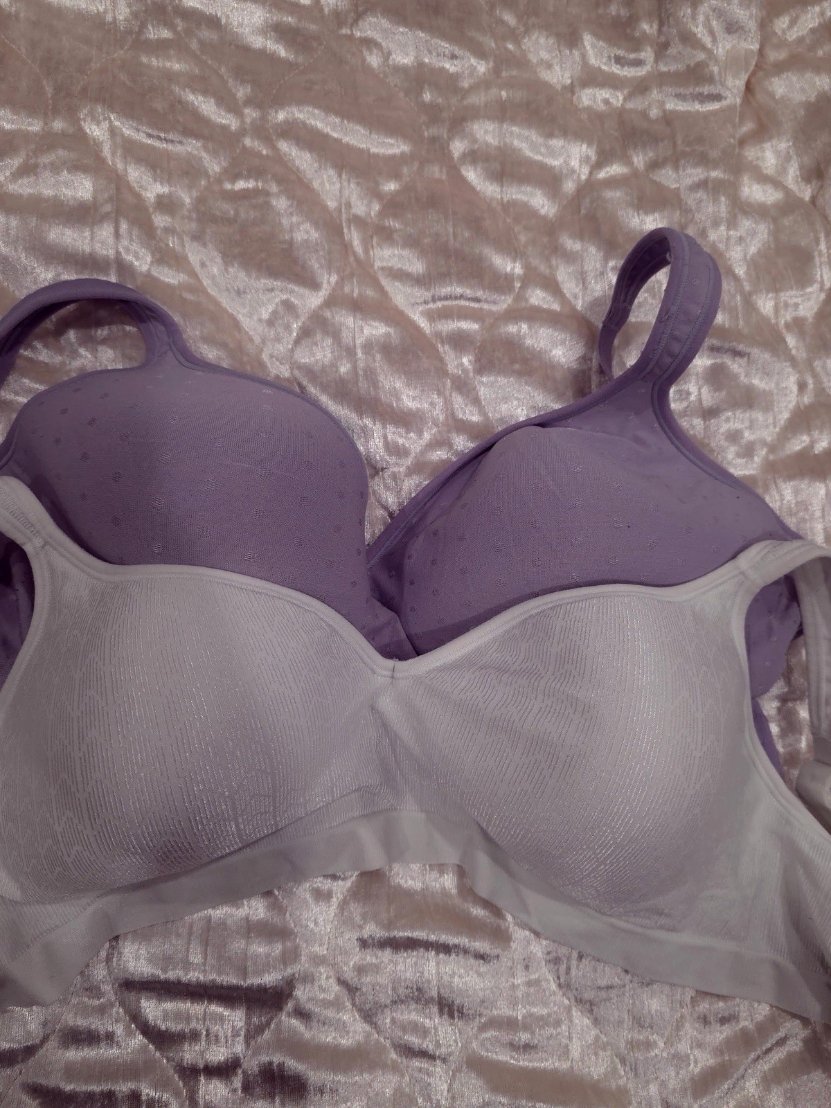 Bali 42D T-Shirt Bras Set Purple & White Adjustable Straps Lightly Lined
