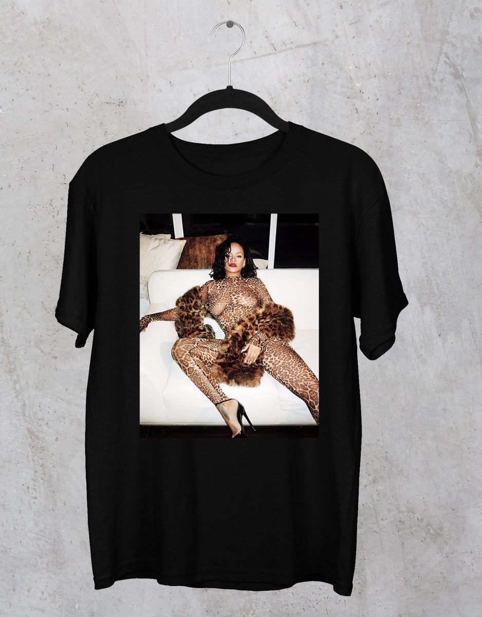 Christmas gift Rihanna Singer Tour Unisex All Size Shirt 24D38