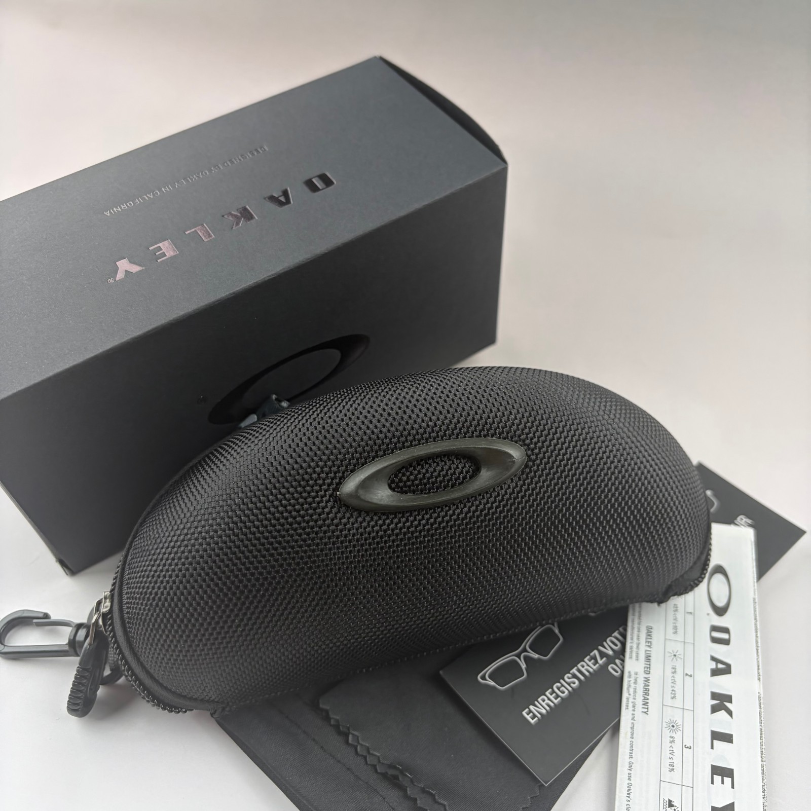 Oakley Gascan CRYSTAL BLACK/Red Ruby Iridium Polarized Sunglasses +Box