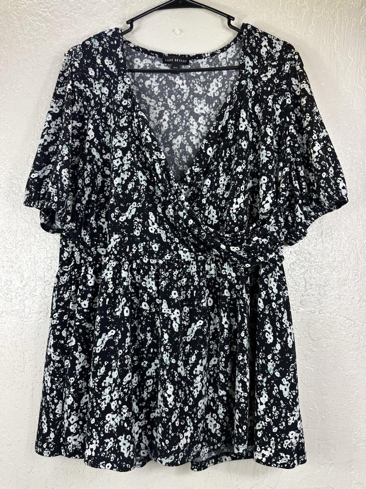 Lane Bryant Black/White Floral V-Neck Flutter Sleeve Fit & Flare Dress 18/20