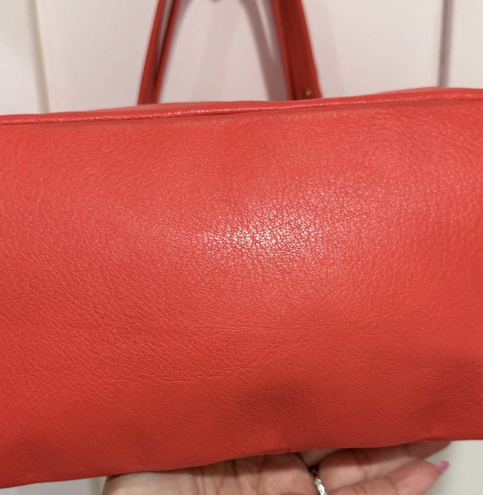 ✨ Coach Madison Leather East/West Chain Tote