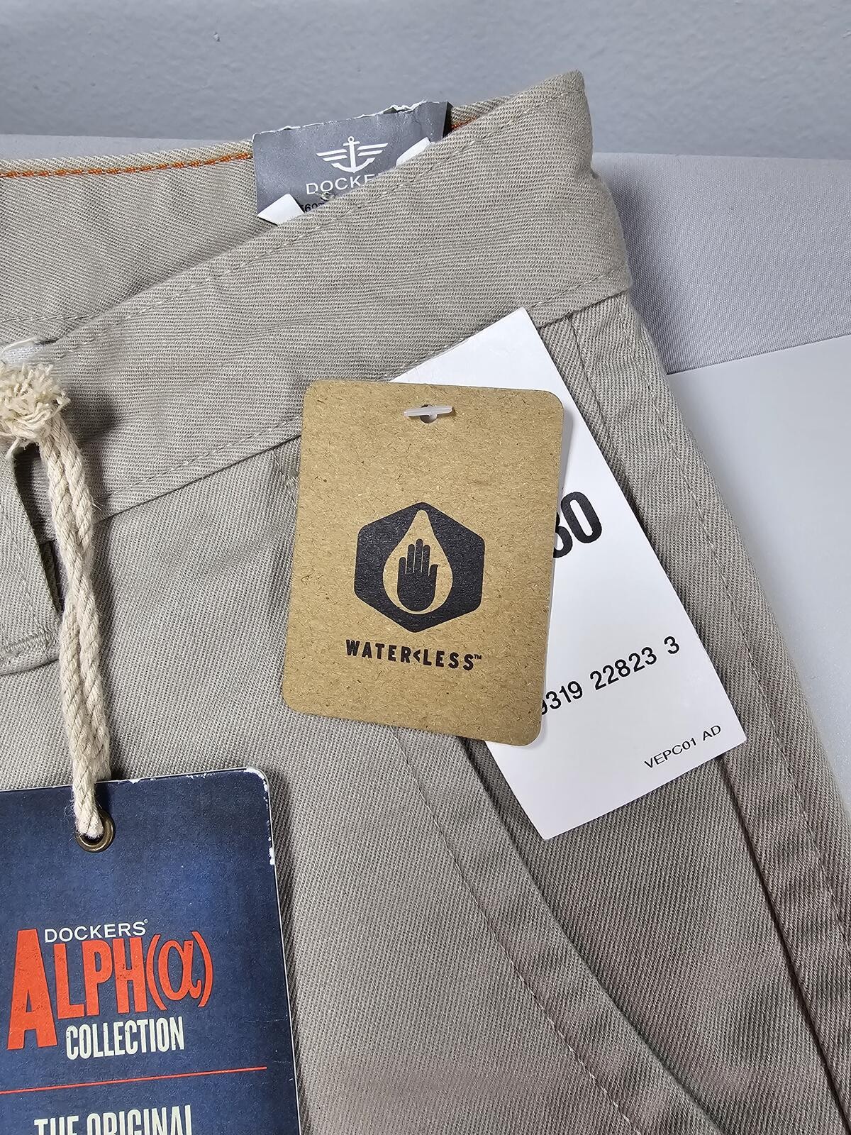 Dockers Alpha Khaki Athletic Fit Pants. Size 31 x 30