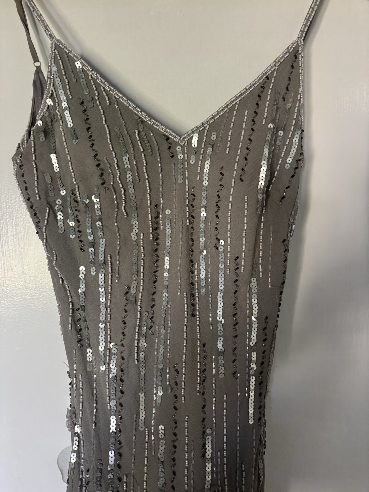 Gossamer Silver Gray Chiffon Sequin Beaded V-Neck Open Back Long Gown S