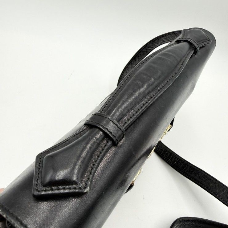 CELINE (Celine) Carriage Hardware Vintage Shoulder Bag Leather Black Gold Hardwa